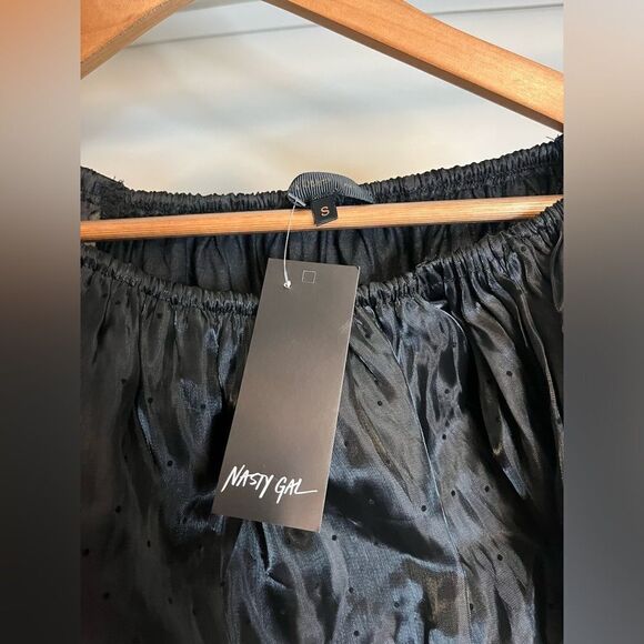 NWT Nasty Gal Poof Sleeve Crop size small - Picture 2 of 4